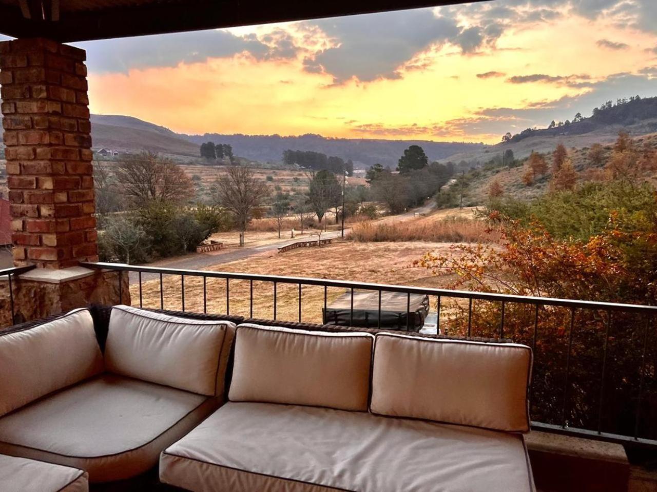 Stone Creek Mountain Lodge Dullstroom Exteriér fotografie